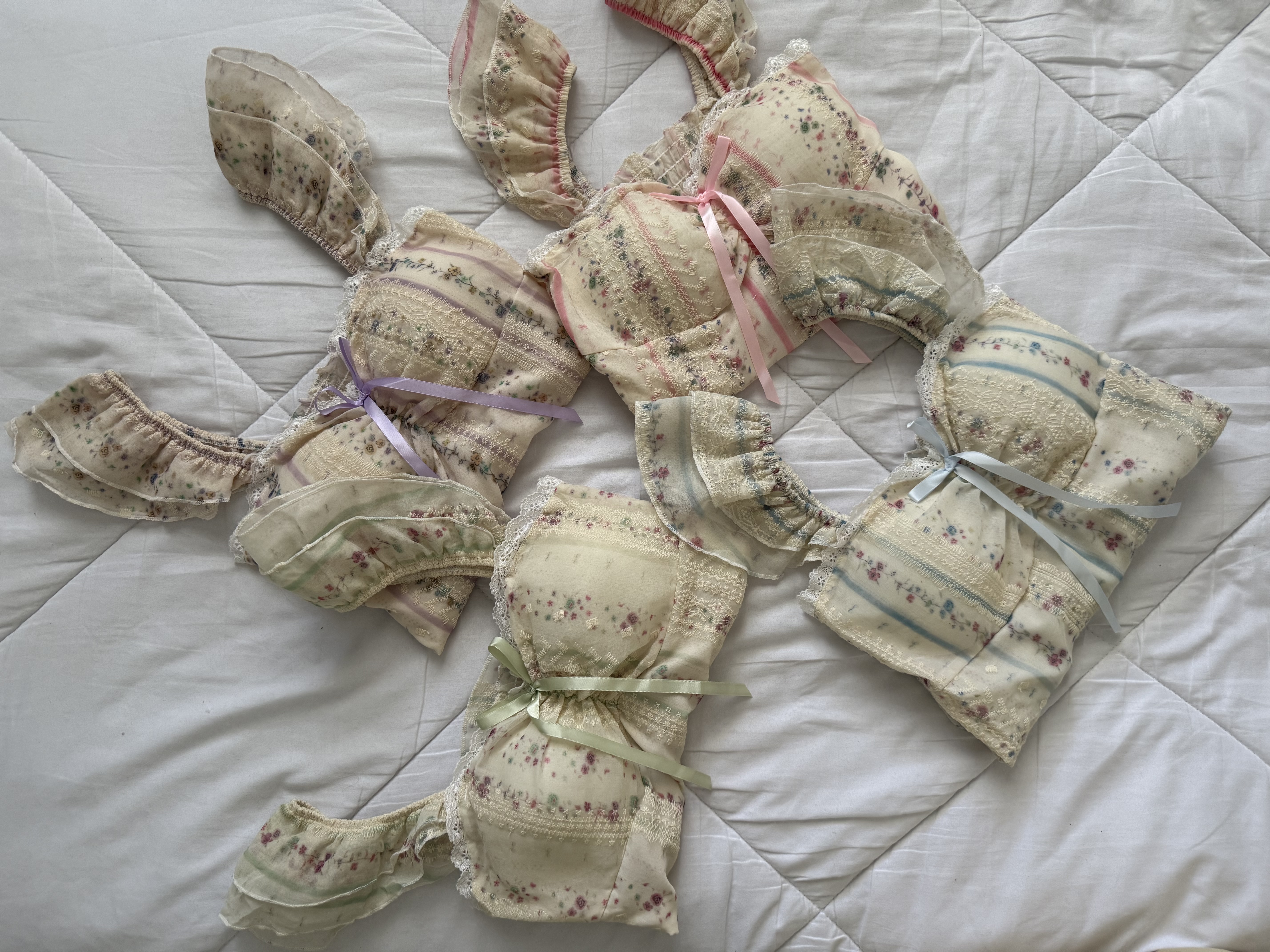 تاپ گلدار پرنسسی