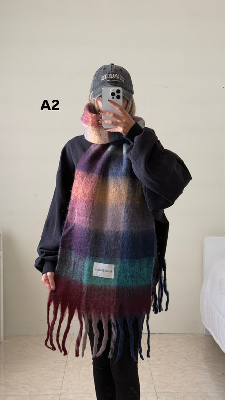 بیگ اسکارف برند Acne studios