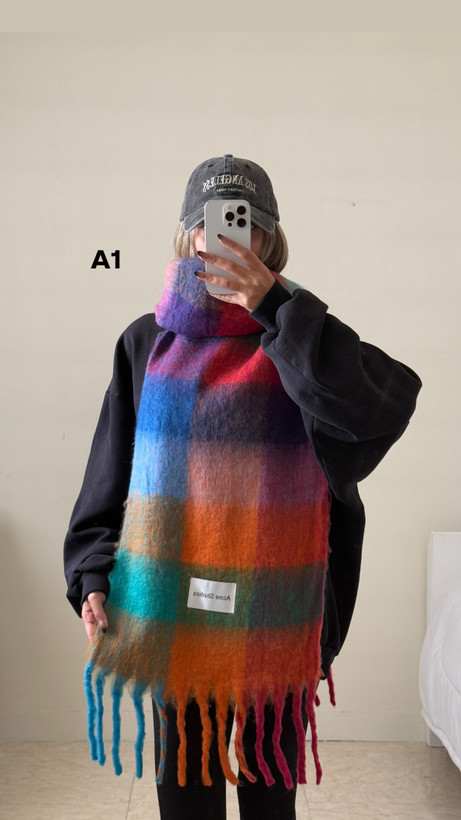 بیگ اسکارف برند Acne studios